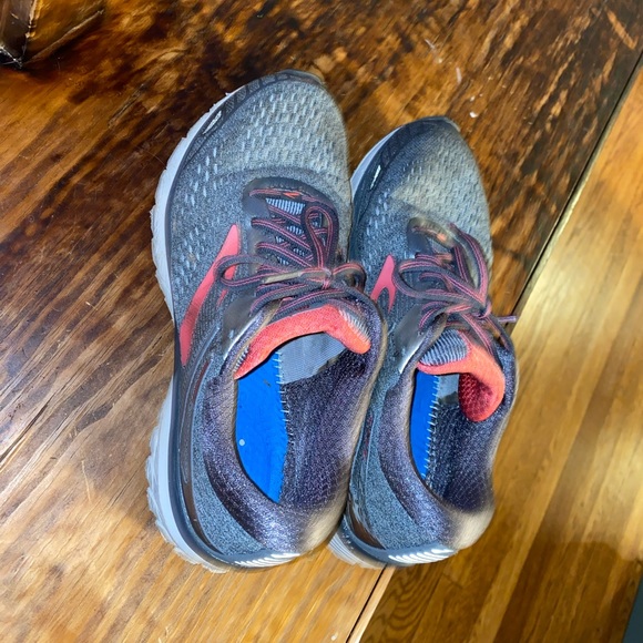 Brooks Adrenaline GTS 18 - Picture 4 of 7